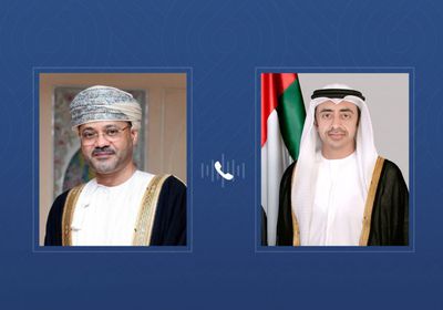 هاتفياً.. وزيرا خارجية الإمارات وعُمان يبحثان التطورات في المنطقة