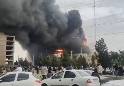 حريق بالقرب من فندق كبير في طهران