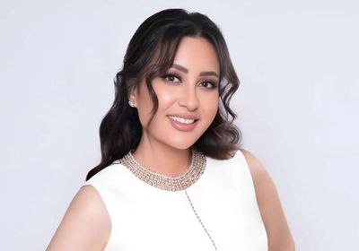 لطيفة تفتتح ألبومها الصيفي بأغنية "شبهي بالمللي"