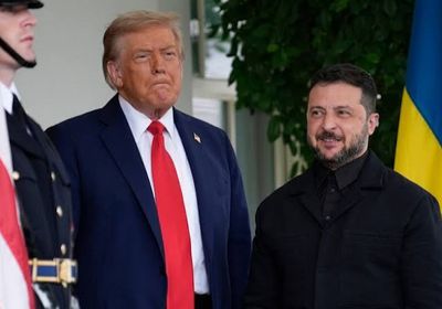 ترامب يبلغ زيلينسكي بضرورة إنهاء الحرب