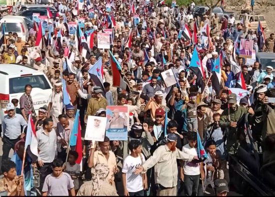 الاصطفاف الوطني خلف الرئيس الزُبيدي.. الركيزة الاستراتيجية لاستكمال التحرير وبناء الدولة