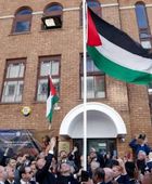 سنغافورة تحقق في رفع فرقة بريطانية للعلم الفلسطيني خلال حفل موسيقي