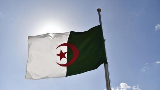 مقتل 25 على الأقل وإصابة العشرات إثر انقلاب حافلة ركاب في الجزائر