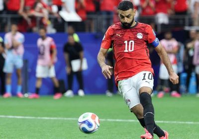 محمد صلاح يقترب من الاتحاد السعودي براتب ضخم