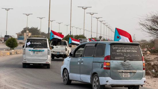 مسيرة جماهيرية في الغيضة رفضاً للوصاية السعودية وتنديداً بانهيار الخدمات