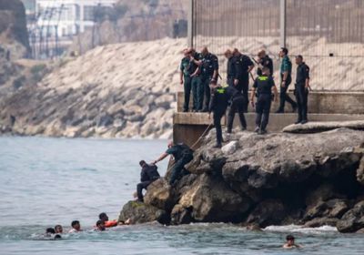 إسبانيا تعلن عودة جميع المهاجرين إلى المغرب