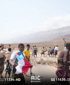 شباب الغضب يغلق مدخل قلنسية لمنع دخول لجنة المجلس التنسيقي 