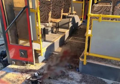 مقتل وإصابة 13 شخصًا بعد استهداف حافلة عمال في مقاطعة زابوروجيه