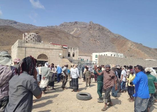 منتسبو الأمن العام بسقطرى يبدأون موجة تصعيد جديدة