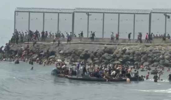 مصرع 72 شخصا على الأقل خلال تدفّق المهاجرين إلى جيب سبتة الإسباني