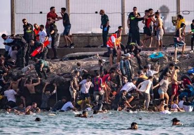 المغرب يعلن وفاة 11 مهاجرًا خلال محاولتهم الوصول لسبتة