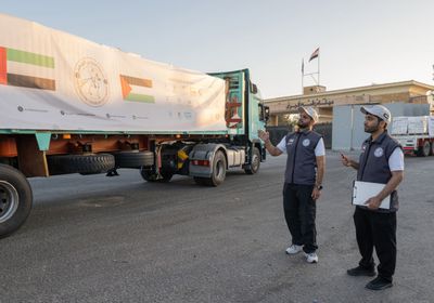 دخول 5 قوافل مساعدات إماراتية إلى قطاع غزة