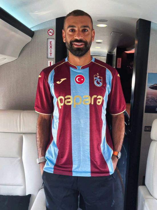 محمد صلاح ينضم رسمياً إلى طرابزون التركي 