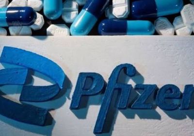فايزر ترفع توقعات إيرادات 2026 رغم خسارة 4.3 مليارات دولار