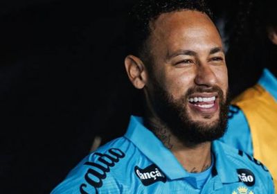 نيمار يشعل أجواء كأس البرازيل.. مشادة مع جماهير ريمو بعد الفوز