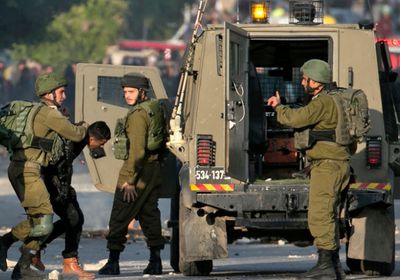 حاجز إسرائيلي يعطل حركة الفلسطينيين غرب بيت لحم