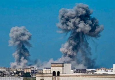 مليشيا الحوثي تهاجم ميناء المخا بالصواريخ البالستية والمسيّرات