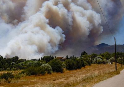 حرائق جنوب غرب إسبانيا تجبر 470 شخصًا على الإجلاء