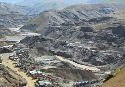 حمّى الذهب في شمال شرق أفغانستان تزعزع حياة السكان