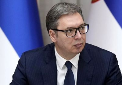 رئيس صربيا يتهم الاتحاد الأوروبي بشن حرب هجينة على روسيا