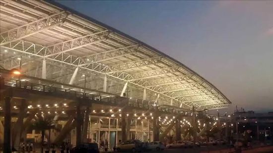 مطار دولي بالصين يلغي 388 رحلة بسبب إعصار دولفين