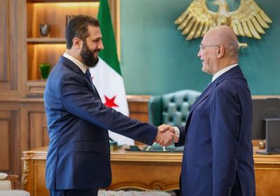 الشرع يبحث مع برهم صالح دعم عودة اللاجئين السوريين