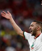 الواد المغربي يحسم مصير حكيم زياش 
