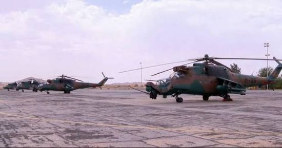 النيجر تتسلم هبة جزائرية بأربع مروحيات ومعدات عسكرية