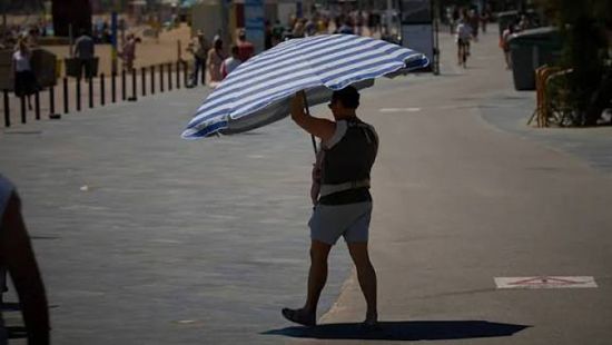 الحرارة تتجاوز 35 درجة في مناطق من أوروبا