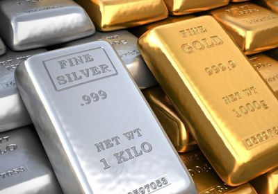 صعود أسعار الذهب والفضة مع تراجع توقعات تشديد الفيدرالي