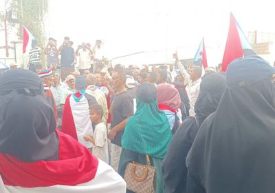 وقفة أمام وزارة الكهرباء بالمنصورة للمطالبة بإنهاء أزمة الانقطاعات