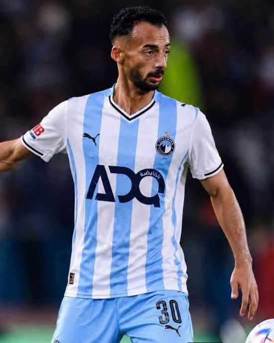 بيراميدز يتعاقد مع عبد القادر لاعب الأهلي المصري السابق