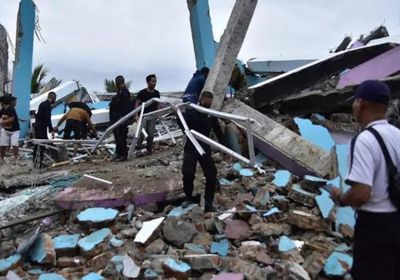 بعد زلزال الـ7.7.. إندونيسيا تطالب سكان المناطق الساحلية بالإخلاء الفوري