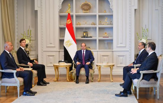الرئيس السيسي يستقبل جاريد كوشنر في مدينة العلمين