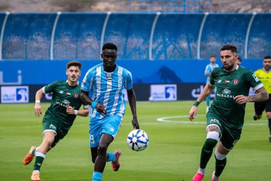 الجزيرة يهزم حتا في الجولة الأولى بالدوري الإماراتي