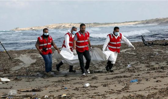 العثور على 11 جثة متحللة قبالة السواحل الليبية