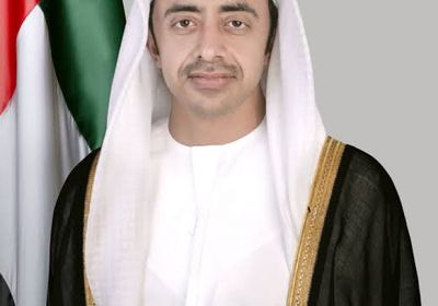 عبدالله بن زايد يبحث مع نظيره الكويتي آخر المستجدات 