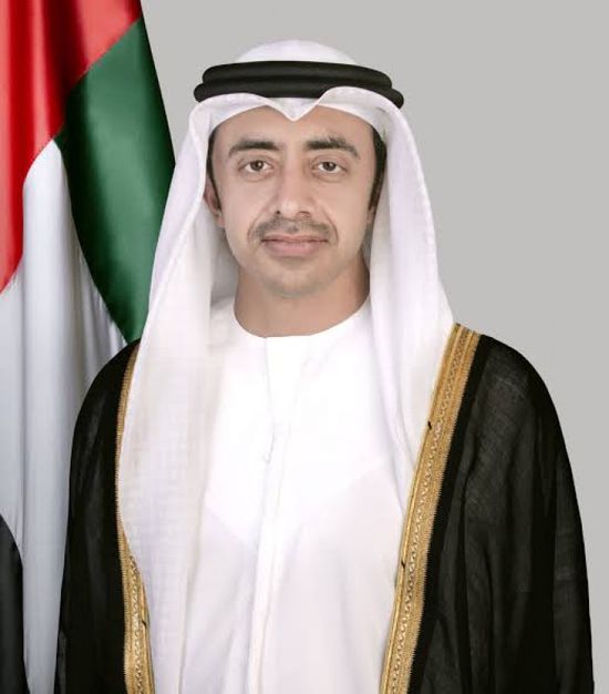 عبدالله بن زايد يبحث مع نظيره الكويتي آخر المستجدات 