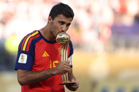 رودري ينهي مسيرته الحافلة مع مانشستر سيتي وينتقل إلى برشلونة