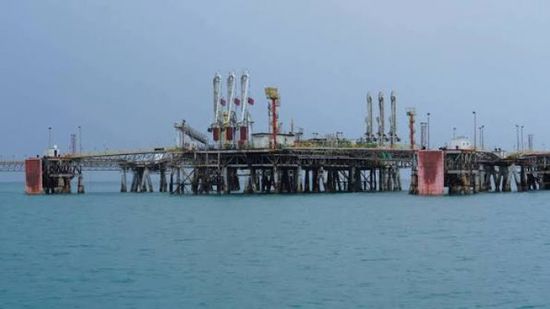 العراق يبحث عن مسار لتصدير النفط بديل لهرمز
