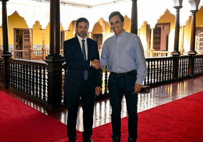 سفير الإمارات يلتقي وزير خارجية بيرو ويبحثان توسيع آفاق التعاون