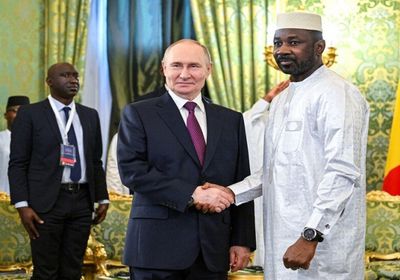 بوتين يبحث مع رئيس مالي تنسيق الجهود الأمنية
