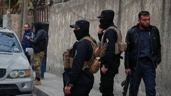 لجنة سورية تحيل محقق شرطة إلى القضاء بعد وفاة شاب