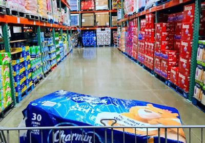 تراجع مبيعات التجزئة الأمريكية وسط ضغوط تضخمية