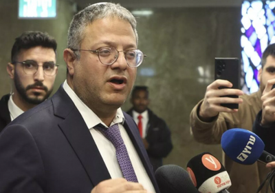 بن غفير يقتحم أقسام الأسيرات الفلسطينيات في سجن الدامون