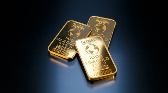 صعود أسعار الذهب مع استمرار تراجع قوة الدولار