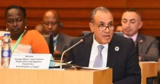 عبدالعاطي ونظيره اليوناني يبحثان خفض التصعيد بالمنطقة