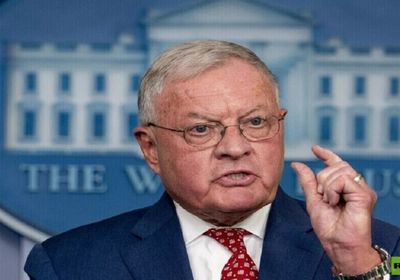 الرئيس الأوكراني يعلن وصول ممثل الرئيس ترامب السابق إلى كييف