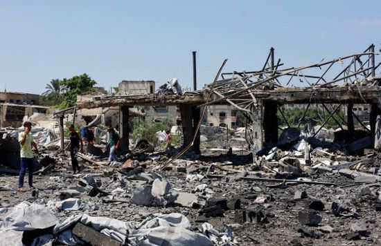 مسعفون: مقتل شخصين أحدهما طفل في غارتين إسرائيليتين على غزة