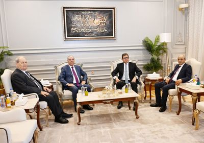رئيس المخابرات العامة المصرية يلتقي وفد السلطة الفلسطينية